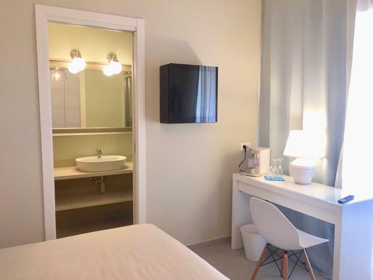 Esmeralda'S Rooms 포르토산파울로 외부 사진